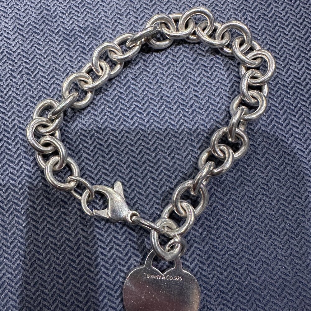 Tiffany & Co Heart Tag Charm Bracelet in Silver